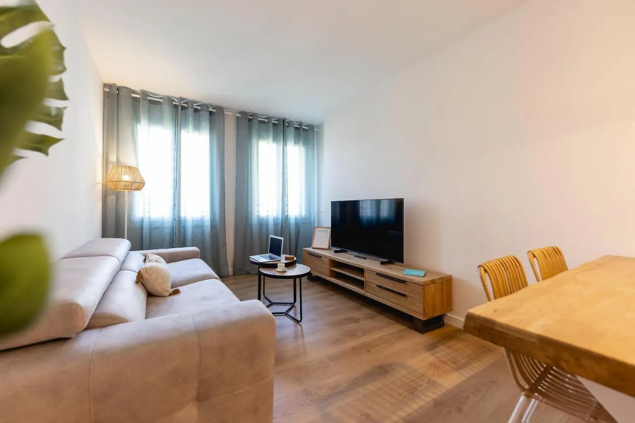 Bravissimo Gerio, 2-Bedroom Apartment Girona